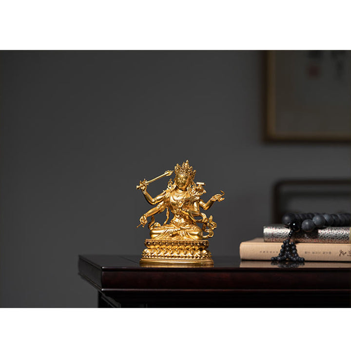 Czteroramienna figurka Mandziuśri Bodhisattwy Złota Figurka Współczucia Spokoju Miedziana Statuetka Dekoracja Domu