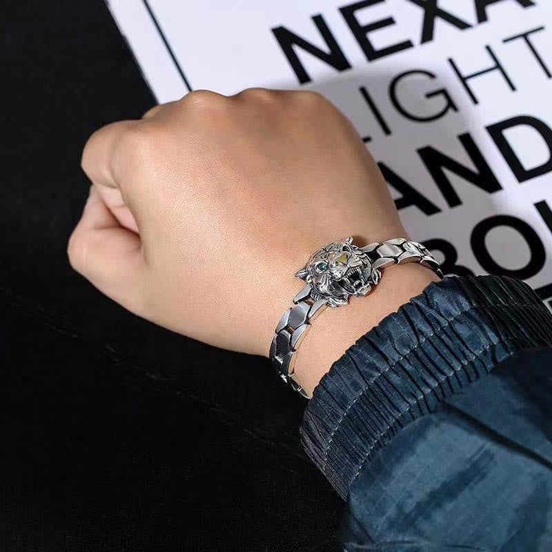 Bransoletka lecznicza z motywem głowy tygrysa i Buddha Stones