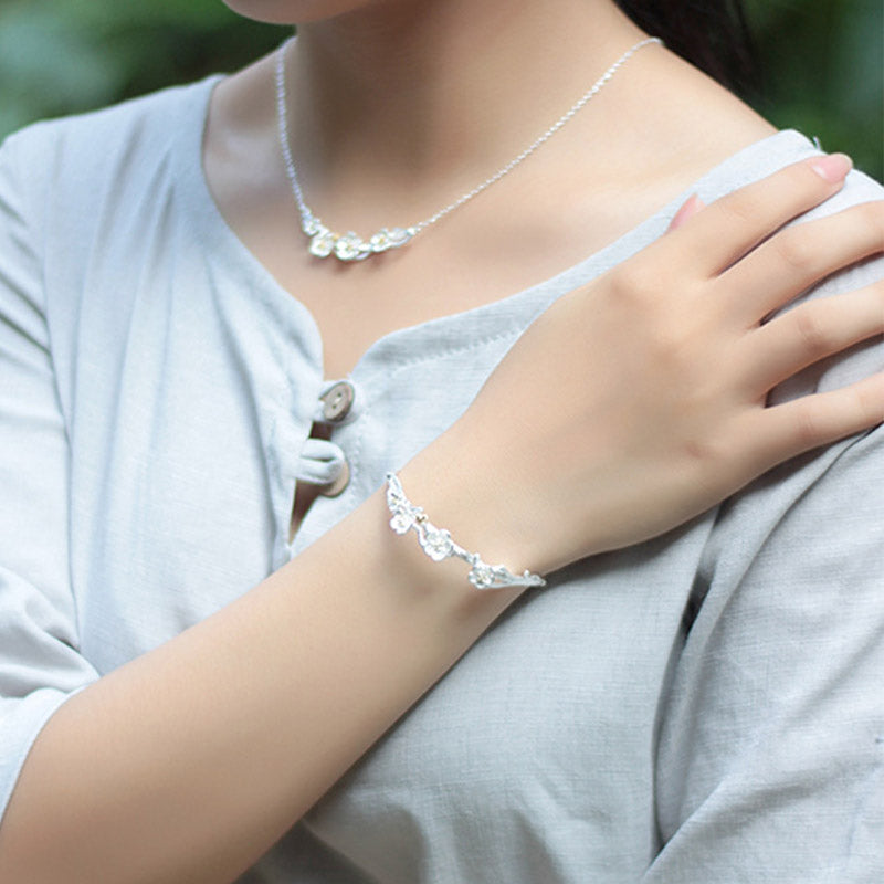 Bransoletka Buddha Stones 925 Sterling Silver Plum Flower Blessing z regulacją
