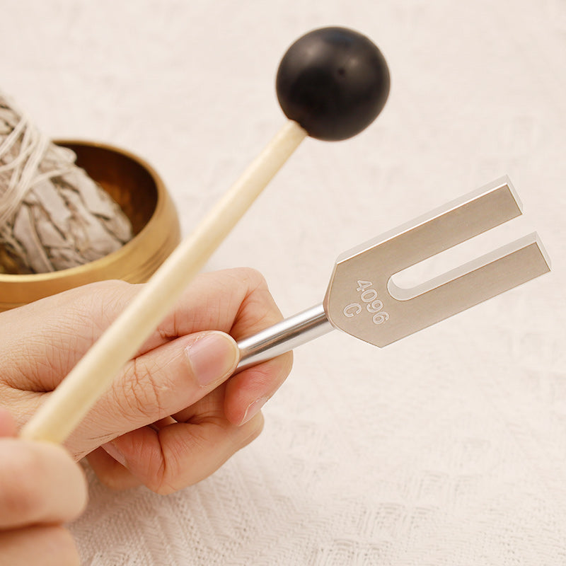 Kamerton 4096HZ Aluminiowy stop kryształowy kamerton z młotkiem do uzdrawiania czakr