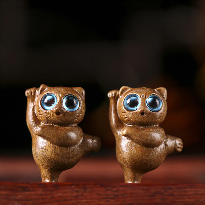 Buddha Stones Mini Zielone Drzewo Sandałowe Tańczący Kot Grawerowane Pozytywne Dekoracje Biurka - image 3