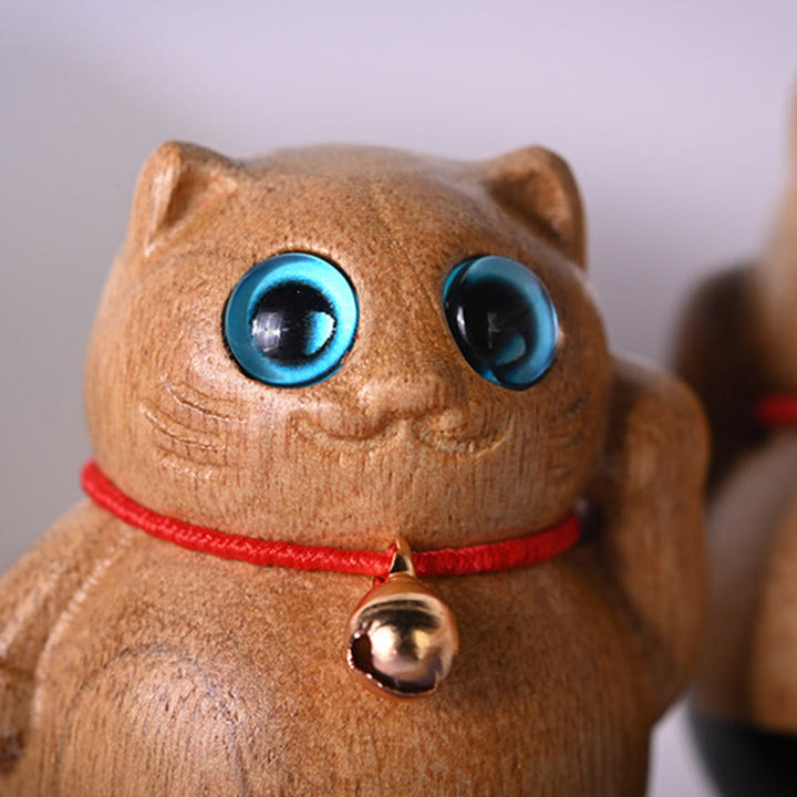 Buddha Stones Miniaturowy Szczęśliwy Kot Kociak Phoebe Zhennan Drewno Błogosławieństwo Dekoracja - image 4