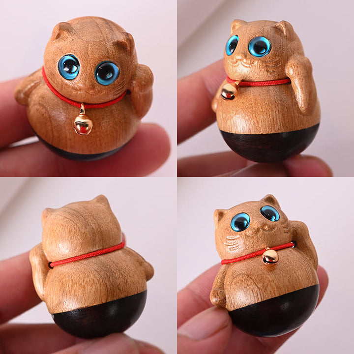 Buddha Stones Miniaturowy Szczęśliwy Kot Kociak Phoebe Zhennan Drewno Błogosławieństwo Dekoracja - image 9