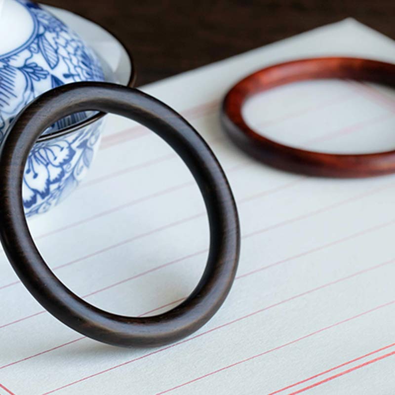 Buddha Stones Tybetańskie Małe Liście Czerwone Drzewo Sandałowe Hebanowo-Zielone Drzewo Sandałowe Bransoletka Ochronna Bangle