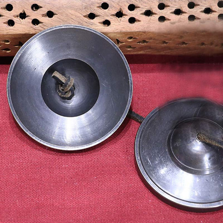 Buddha Stones Tybetański Dzwon Tingsha Miedziana Dekoracja Szczęścia Z Torbą