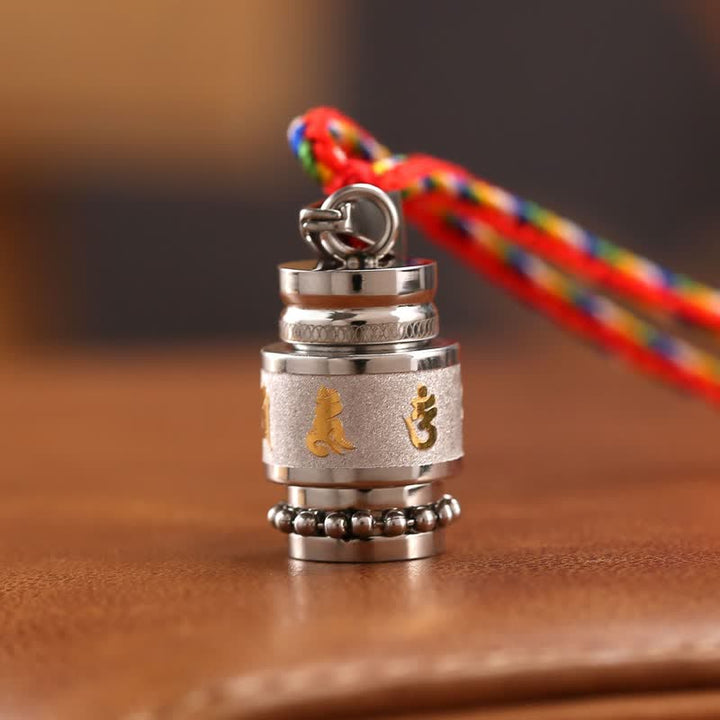 Buddha Stones Tybet Om Mani Padme Hum Shurangama Mantra Tytanowa stal Mądrość Amulet Naszyjnik Wisiorek - 1,2 cm * 1,8 cm - Srebrny - Kolorowy sznurek - image 10