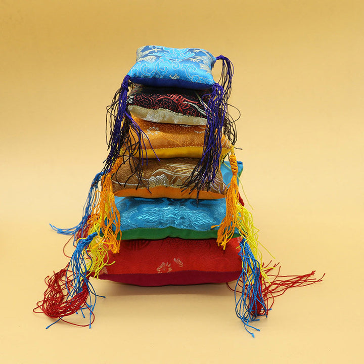 Poduszka z misą śpiewającą z Buddha Stones w stylu tybetańskim z ozdobą w postaci frędzli