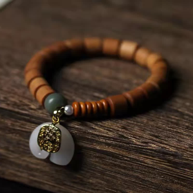 Bransoletka ochronna z jadeitu sandałowego i słonia