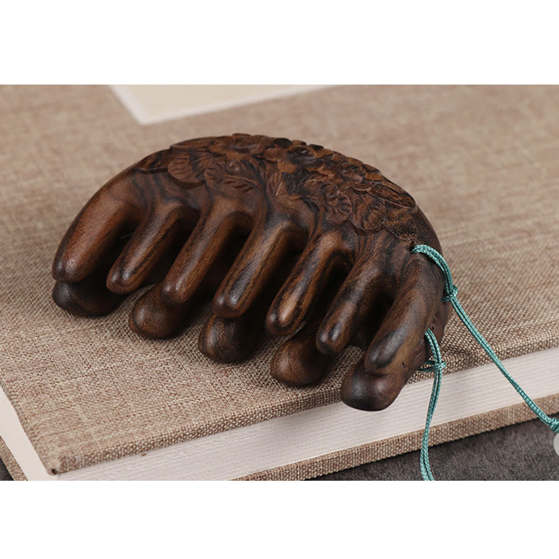 Zielony sandałowiec, kwiaty śliwy, lotos, ryba koi, grawerowany uspokajający grzebień z frędzlami