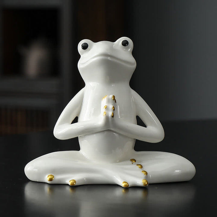 Medytująca ceramiczna figurka żaby zen