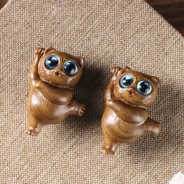 Buddha Stones Mini Zielone Drzewo Sandałowe Tańczący Kot Grawerowane Pozytywne Dekoracje Biurka - image 4