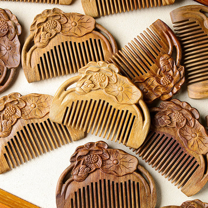 Naturalny zielony sandałowiec z liści lotosu grawerowany grzebień kojący