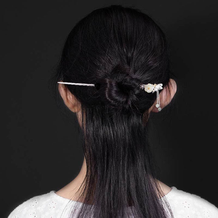 Spinka do włosów z kwiatem błogosławieństwa wykonana ze srebra próby 925 Hetian White Jade