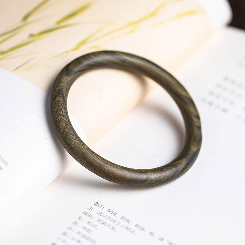 Buddha Stones Tybetańskie Małe Liście Czerwone Drzewo Sandałowe Hebanowo-Zielone Drzewo Sandałowe Bransoletka Ochronna Bangle