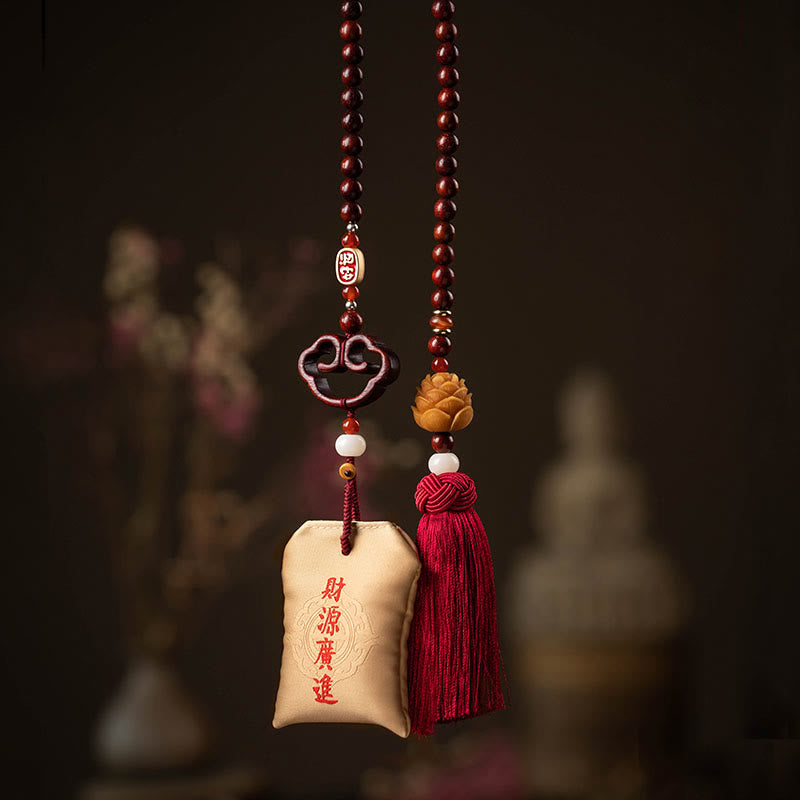 Buddha Stones Tybetańskie Małe Liście Czerwone Drzewo Sandałowe Lotos Cynober Saszetka Ochrona Chwost Dekoracja Wisząca Do Samochodu