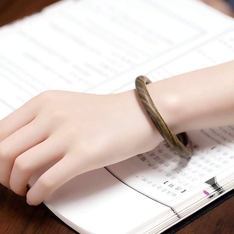 Buddha Stones Tybetańskie Małe Liście Czerwone Drzewo Sandałowe Hebanowo-Zielone Drzewo Sandałowe Bransoletka Ochronna Bangle