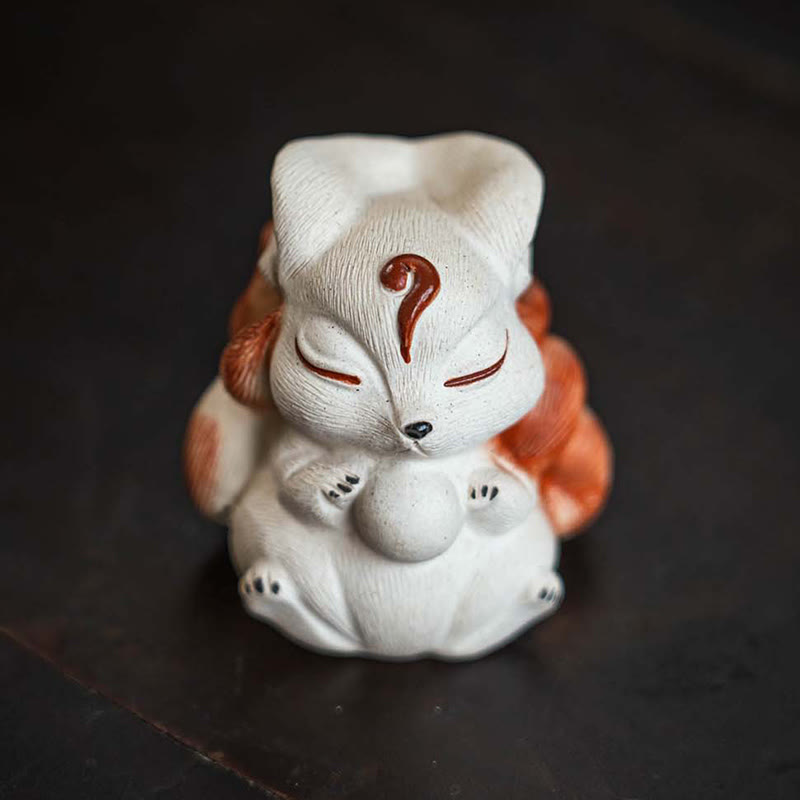 Buddha Stones Miniaturowy Dziewięcioogonowy Lis Fioletowa Glina Dekoracja Biurka Szczęścia