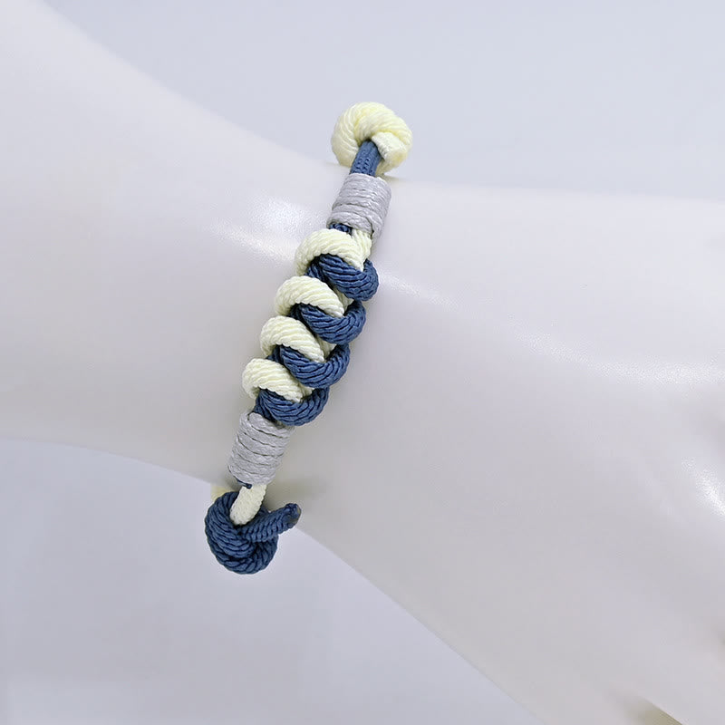 Bransoletka z warkoczem ze sznurka Buddha Stones w prostym wzornictwie King Kong Knot Strength