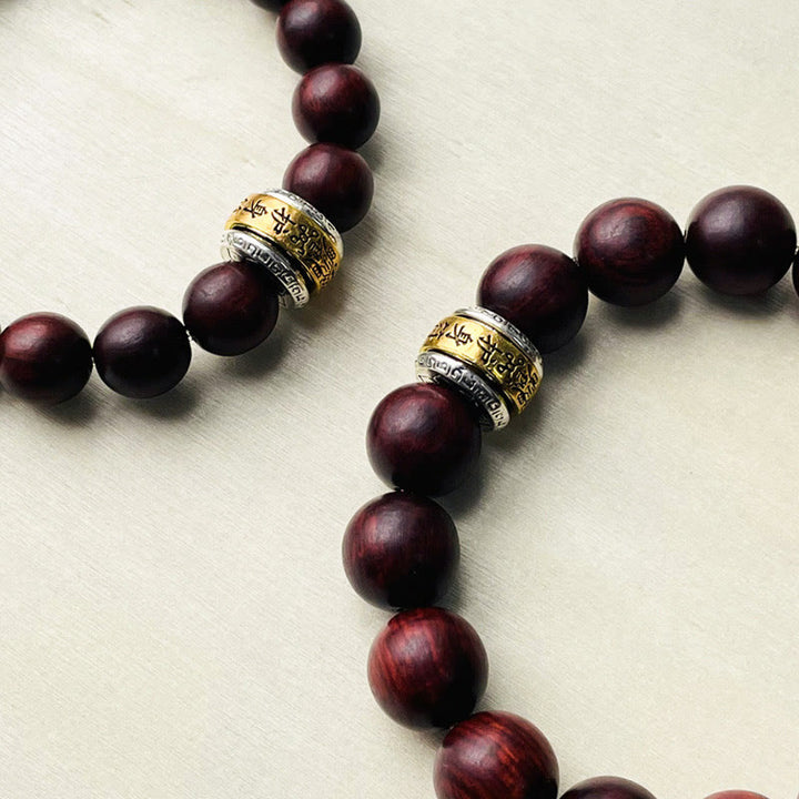 Bransoletka ochronna z amuletem z czerwonego drzewa sandałowego i Buddha Stones