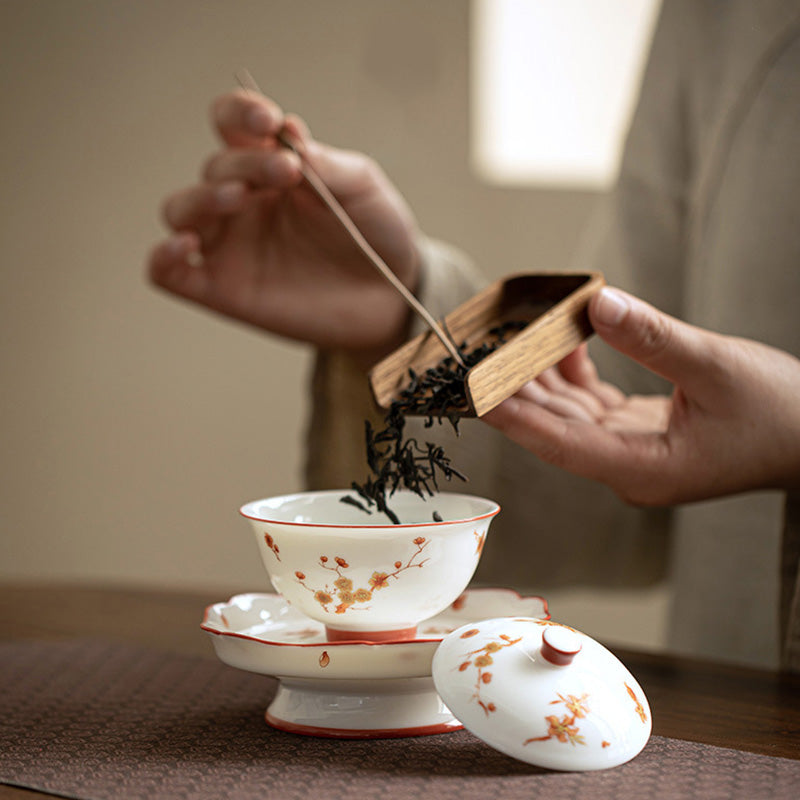 Buddha Stones Białe Porcelany Kwiaty Ceramiczny Gaiwan Sancai Filiżanka Kung Fu Filiżanka I Spodek Z Pokrywką