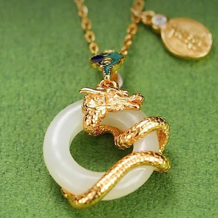 Buddha Stones Rok Smoka 925 Srebro Sterlingowe Hetian Biały Jadeit Klamra Pokoju Pomyślne Chmury Naszyjnik Wisiorek Sukcesu