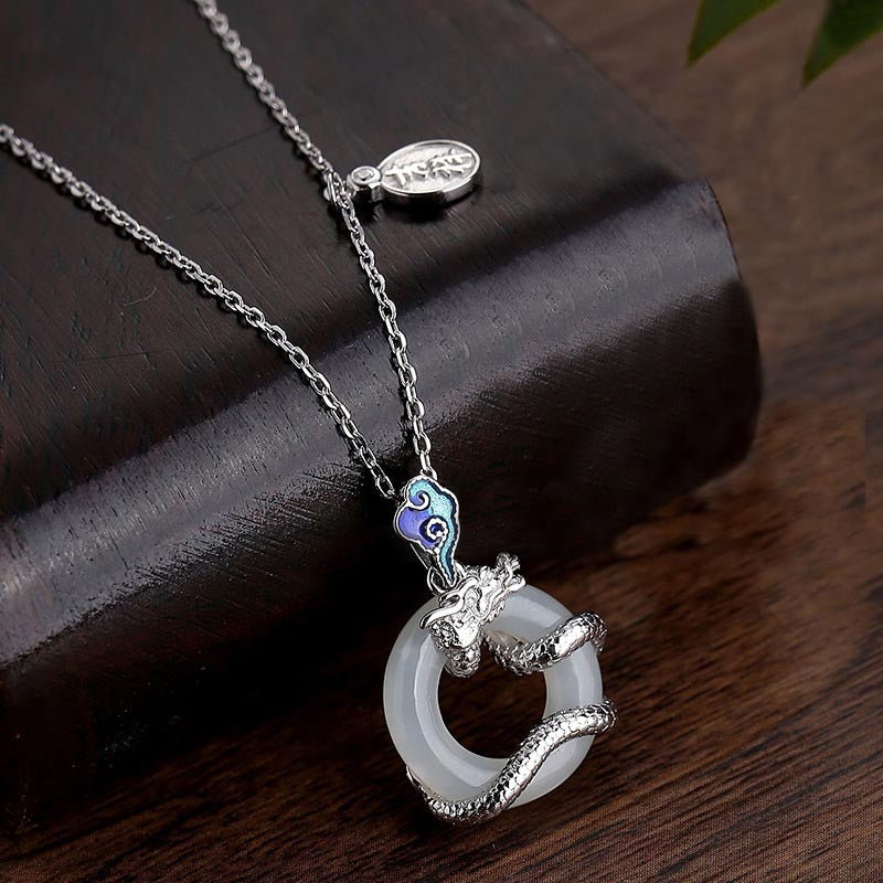 Buddha Stones Rok Smoka 925 Srebro Sterlingowe Hetian Biały Jadeit Klamra Pokoju Pomyślne Chmury Naszyjnik Wisiorek Sukcesu