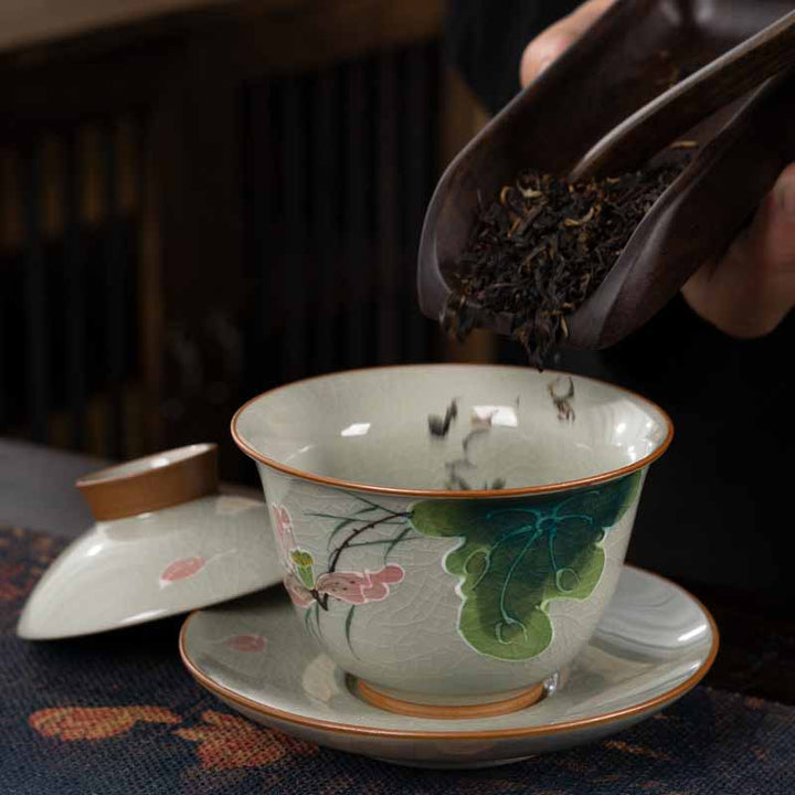Buddha Stones Lotos Koi Ryba Strąk Liść Ceramiczny Gaiwan Sancai Filiżanka Kung Fu Filiżanka I Spodek Z Pokrywką 140 ml