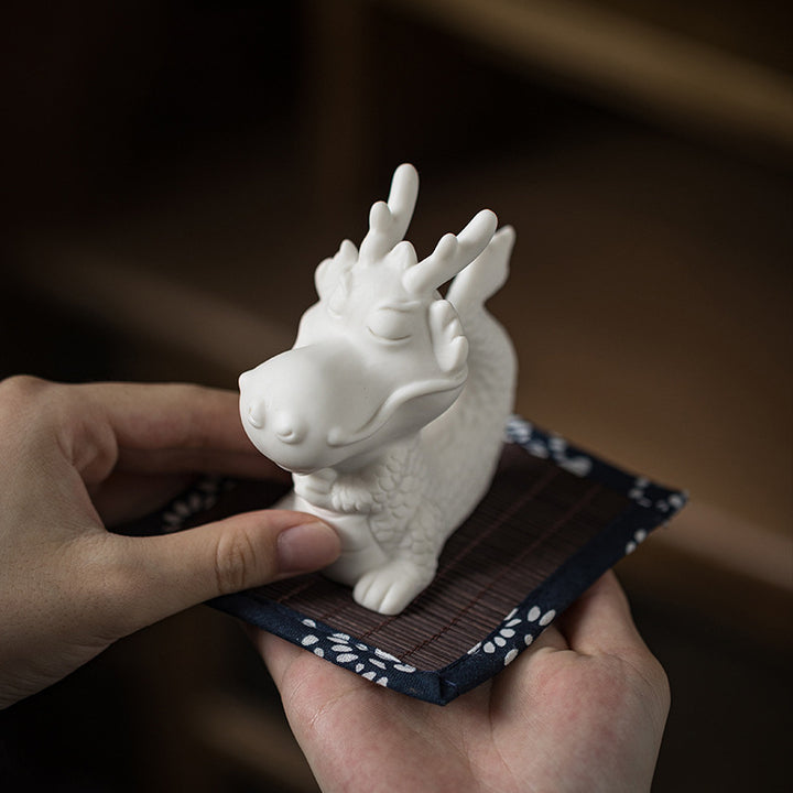 Buddha Stones Rok Smoka Szczęście Biała Porcelana Ceramiczna Herbata Zwierzę Dom Figurka Dekoracja