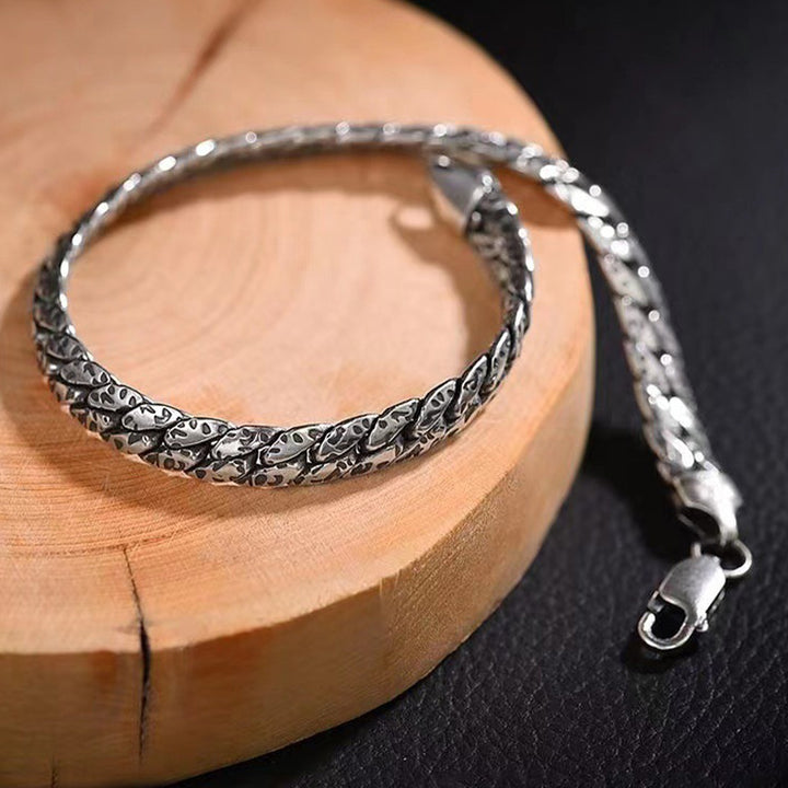 Bransoletka z prostym wzorem tekstury w kropki z Buddha Stones i miedzianą klamrą szczęścia