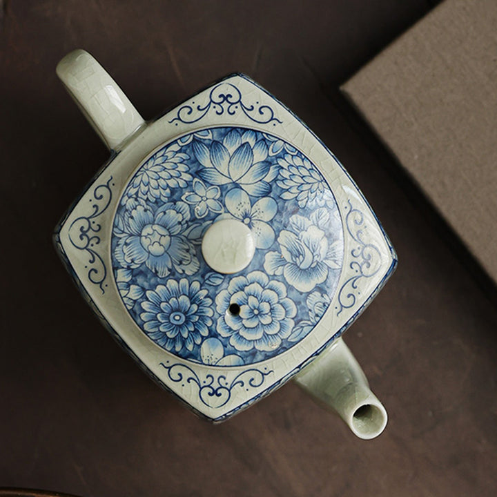 Buddha Stones Niebiesko-biała porcelana Chińska herbata Gongfu Ceramiczny czajniczek Kung Fu Filtr do herbaty Pojemnik