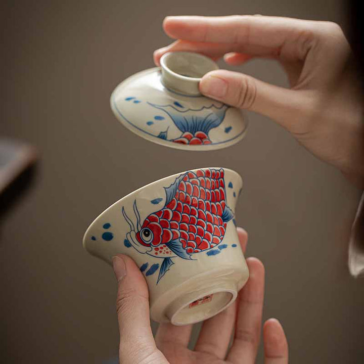 Buddha Stones Koi Fish Arowana Ceramic Gaiwan Sancai Filiżanka Kung Fu Filiżanka do herbaty z pokrywką 130ml