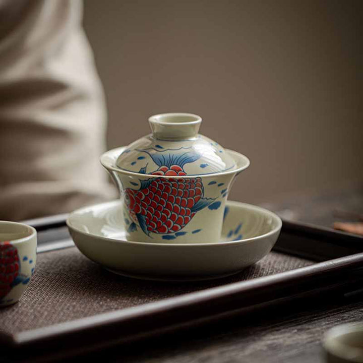 Buddha Stones Koi Fish Arowana Ceramic Gaiwan Sancai Filiżanka Kung Fu Filiżanka do herbaty z pokrywką 130ml