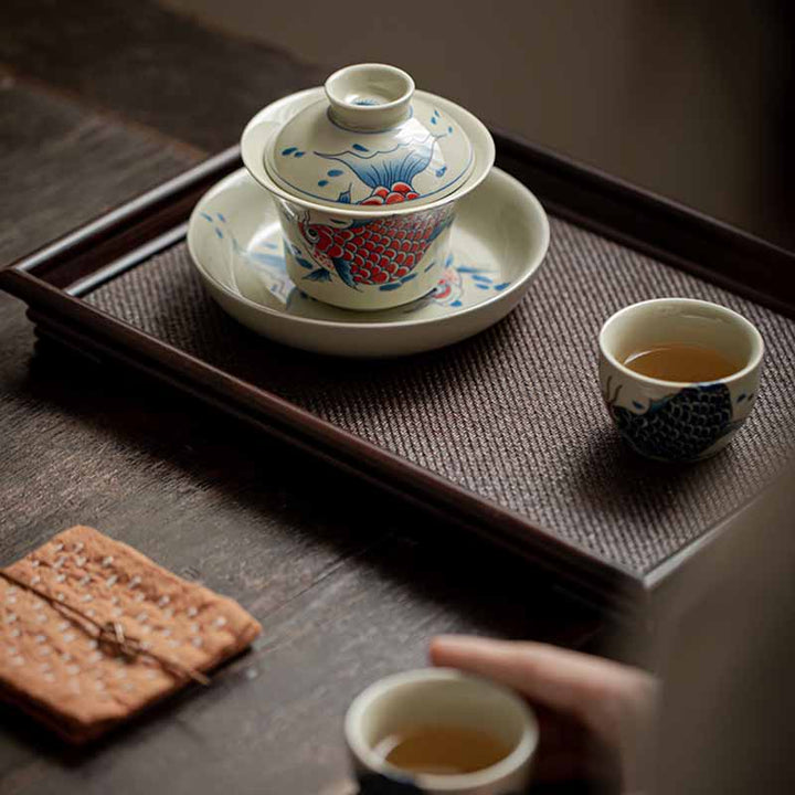 Buddha Stones Koi Fish Arowana Ceramic Gaiwan Sancai Filiżanka Kung Fu Filiżanka do herbaty z pokrywką 130ml