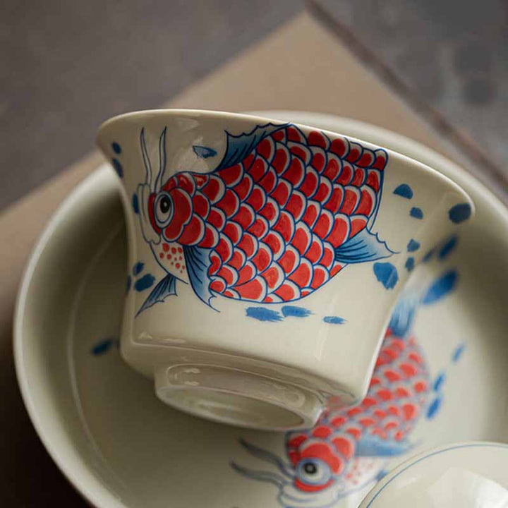 Buddha Stones Koi Fish Arowana Ceramic Gaiwan Sancai Filiżanka Kung Fu Filiżanka do herbaty z pokrywką 130ml