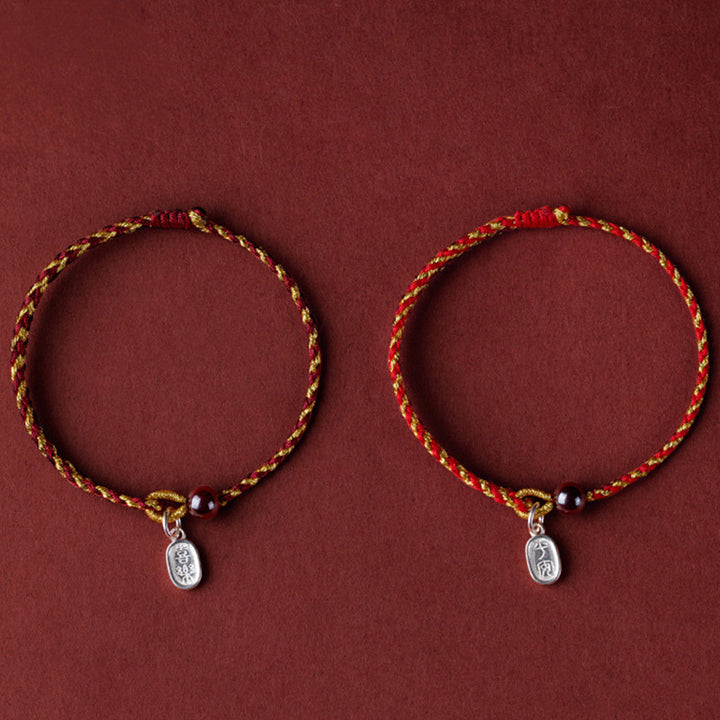 Bransoletka warkoczowa z Buddha Stones wykonana ręcznie z czerwonego złota, sznurka, lotosu, pokoju i radości