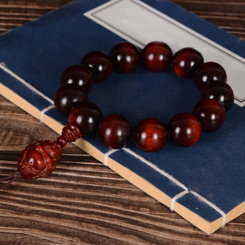 Buddha Stones Małe Liście Czerwone Drzewo Sandałowe Śmiejący Się Budda Bóg Bogactwa Bransoletka Ochronna