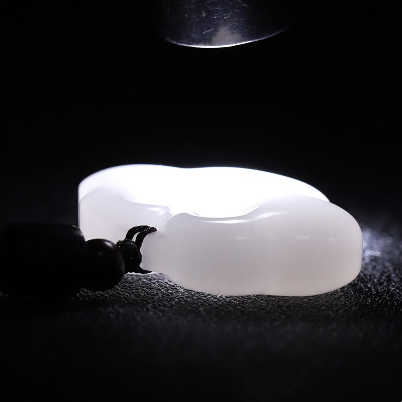 Buddha Stones Tianshan Jade Złoty Jedwabny Jade Chiński Zawieszka Obfitości Naszyjnik Wisiorek