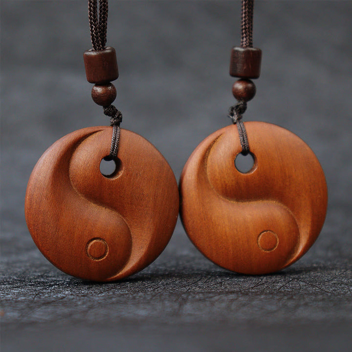 Buddha Stones Uderzony Piorunem Jujube Drewno Yin Yang Szczęście Ochrona Naszyjnik Wisiorek