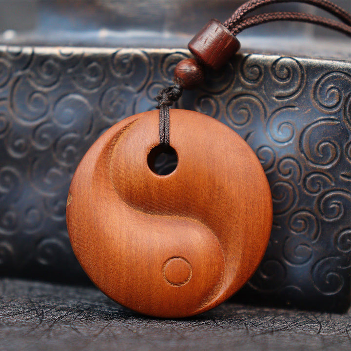 Buddha Stones Uderzony Piorunem Jujube Drewno Yin Yang Szczęście Ochrona Naszyjnik Wisiorek