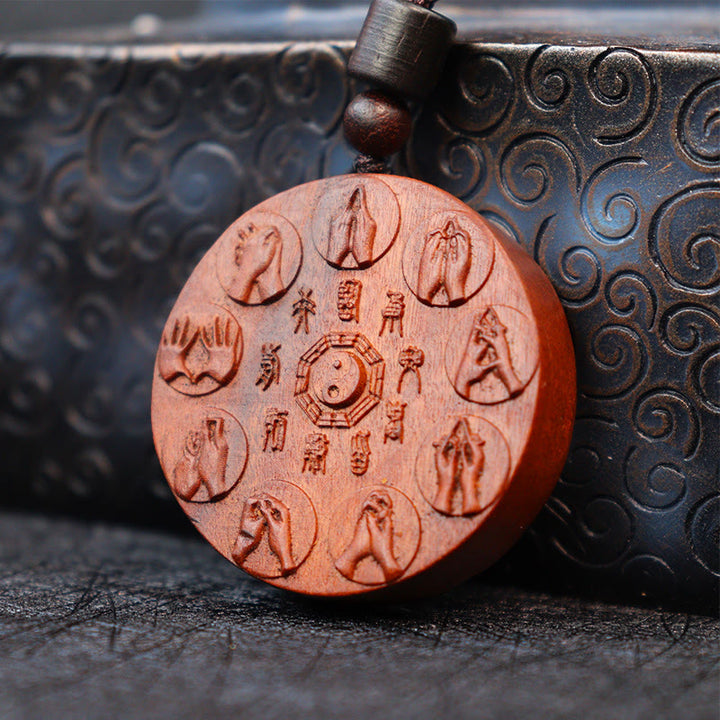 Buddha Stones Uderzył Piorunem Jujube Drewno Yin Yang Bagua Duchy Górskie Wydaj Pieniądze Ochrona Naszyjnik Wisiorek