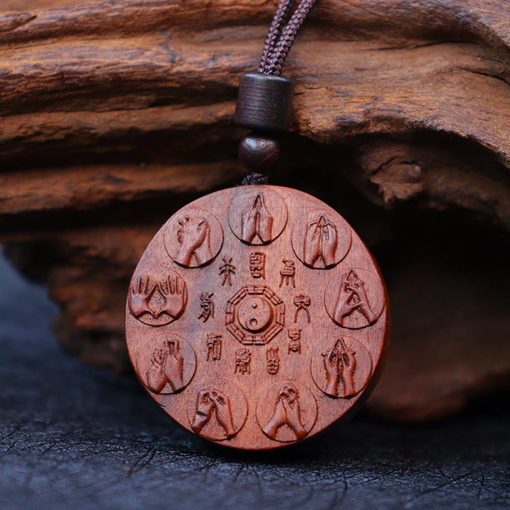 Buddha Stones Uderzył Piorunem Jujube Drewno Yin Yang Bagua Duchy Górskie Wydaj Pieniądze Ochrona Naszyjnik Wisiorek