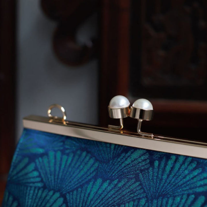 Torebka Buddha Stones Vintage Peacock Blue Leaf Pattern Pearl Metal