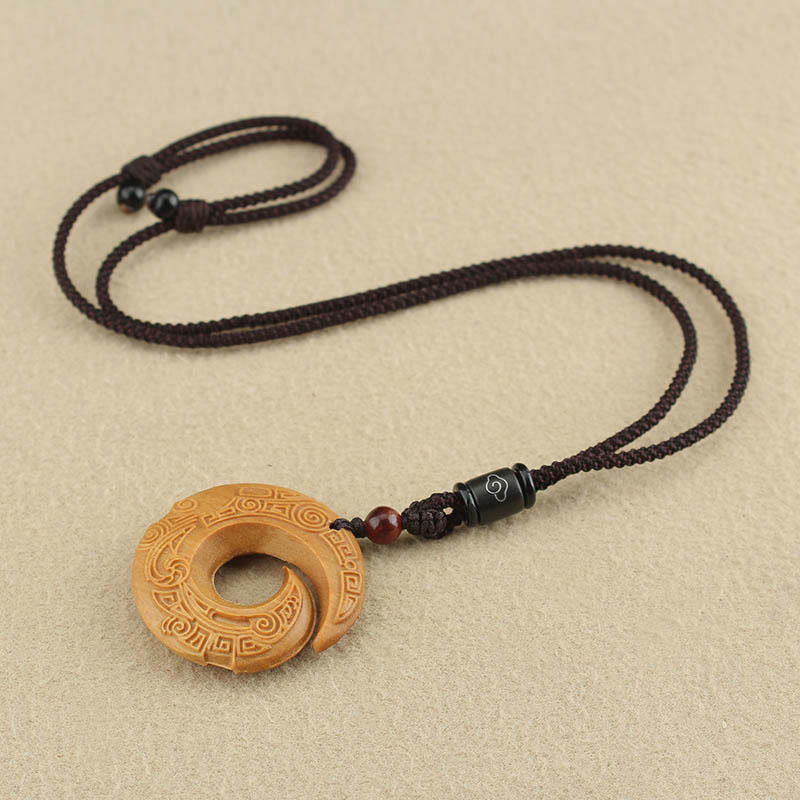 Buddha Stones Drewno Hebanowe Drzewo Sandałowe Szczęście Poprawia Wzór Projektu Naszyjnik Wisiorek Pokoju