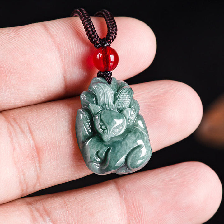 Buddha Stones Naturalny Zielony Jadeit Dziewięcioogonowy Lis Grawerowany Naszyjnik Wisiorek Dobrobytu