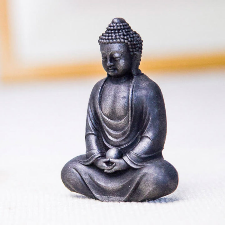 Buddha Stones Tybetański Medytujący Budda Żelazo Proszek Rdza Odlew Żywicy Statua Spokój Dekoracja