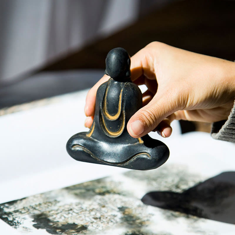 Buddha Stones Tybetański Budda Żelazo Proszek Rdza Odlew Żywicy Statuetka Dekoracja Biurka - image 16