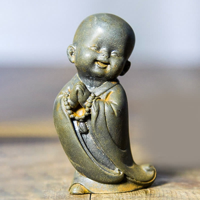 Buddha Stones Mały Medytujący Mnich Żelazo Proszek Rdza Odlew Żywicy Statuetka Dekoracja Biurka - Mnich ze złożonymi dłońmi 8*4,4 cm - image 15