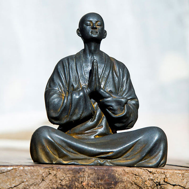 Buddha Stones Medytujący Modlący się Mnich Żelazo Proszek Rdza Odlew Żywicy Statua Dekoracja Domu