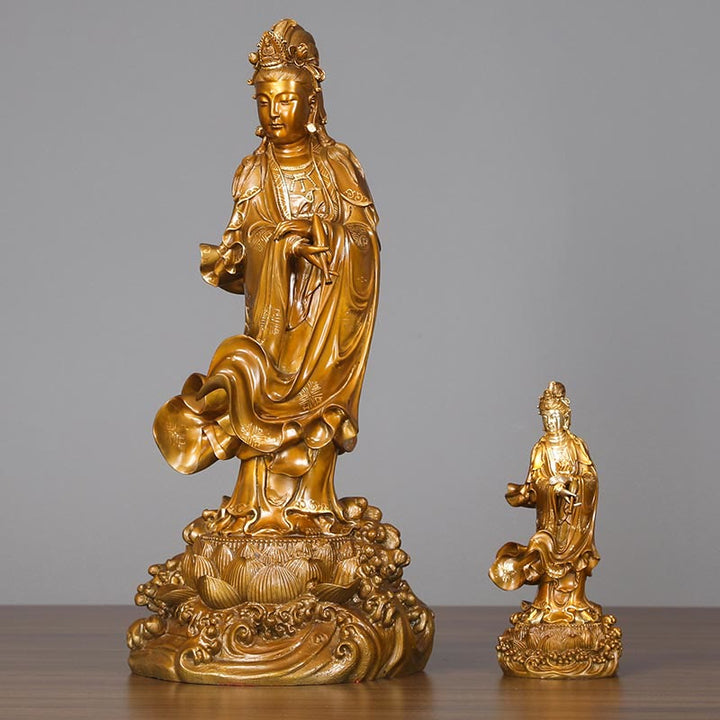 Buddha Stones Kwan Yin Awalokiteśwara trzymający wazon Mosiężna harmonia Miedziana statua Dekoracja domu