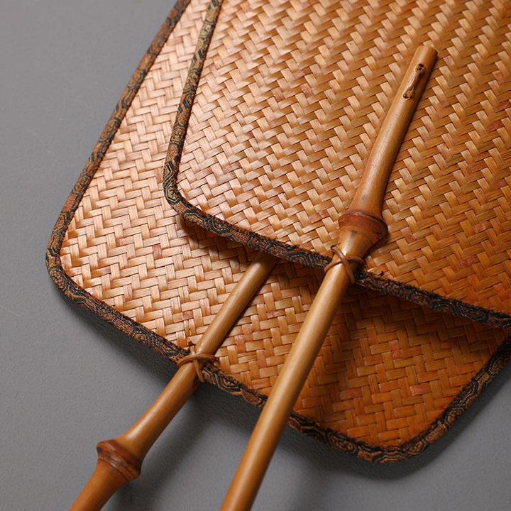 Buddha Stones w stylu chińskim, ręcznie robiony bambusowy wentylator z długą rączką